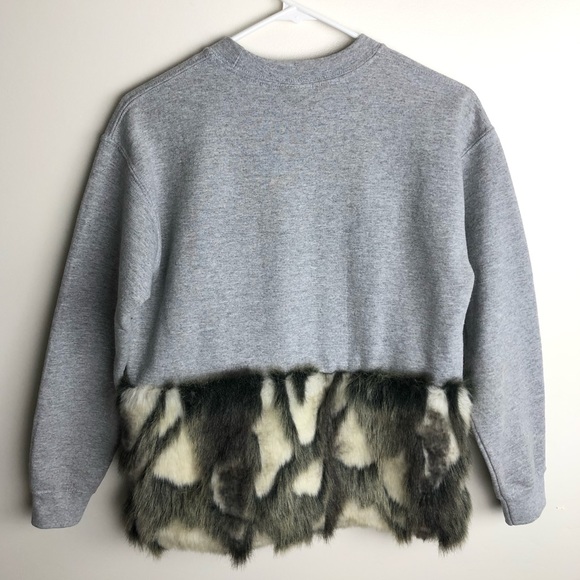 HARVEY FAIRCLOTH Gray Faux Fur Side Zipper Sweater - Picture 10 of 14
